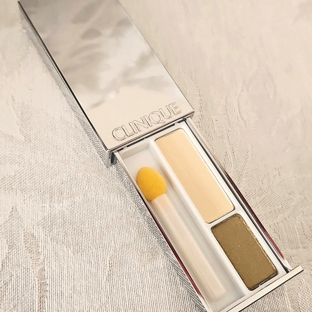 Clinique All About Shadow 05 Safari Duo. - Picture 2 of 7